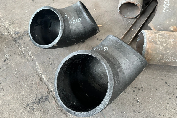 稀土耐磨合金焊接彎頭90&deg;