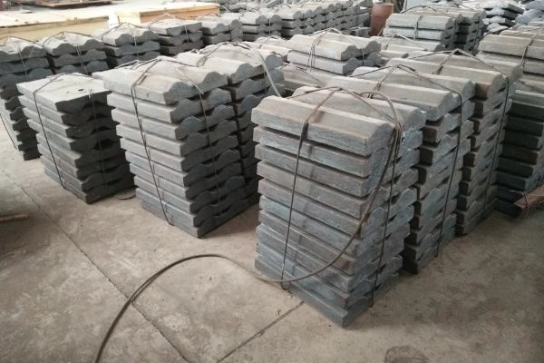 水泥機(jī)襯板耐磨件鑄造廠家