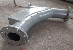 90°雙金屬復(fù)合耐磨帶背包彎頭φ180有什么特點(diǎn)？